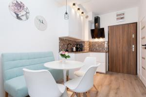 Gold Flamingo Apartament by Noclegi Renters