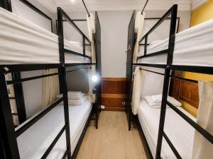 Cavi Rooms 306