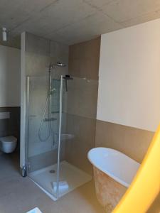 Kumbeer I Altbau 77qm I Wohnen am Flosshafen