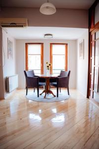 Ravangrad Central Duplex