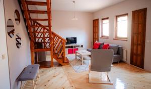 Ravangrad Central Duplex