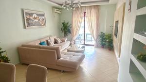 Apartment Q