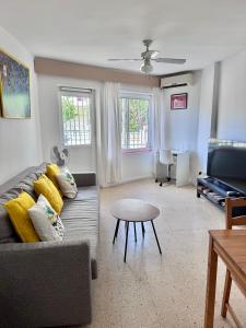 Solymar Serenity - Charming 2 bedroom holiday home