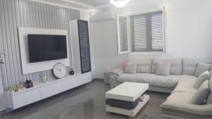Pako house