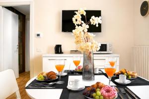 COMO CENTRAL - Brand-new flat for 5 Steps to lake A-C