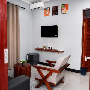 Uniq Residences