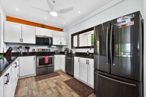 Presidential Suites 9- Stunning Ocean View Condo