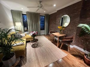 1 BD Central Manhattan Unit
