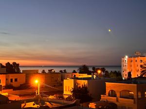 Amazing Sunshine Seaview Duplex Wifi & Parking Hammamet