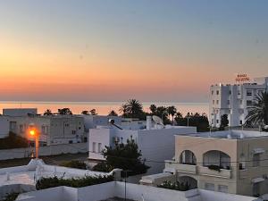 Amazing Sunshine Seaview Duplex Wifi & Parking Hammamet