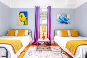 Ursulines Colorful Historic Home near French Qtr
