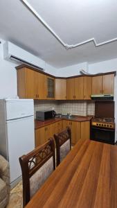 Beach shkembi apartment