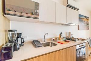 1Br Condo W Pool & Gym