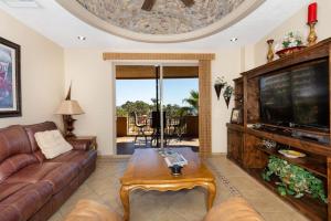 Sandy Beach Rocky Point Bella Sirena 203-E