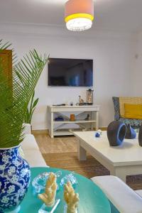 3Brbeachretreatterrenas Poolmaidbeachfront