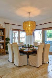 Luxbeachessencevilla Terrenaspoolbeachfront
