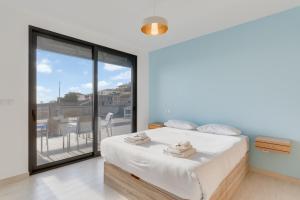 Casa Mozart Ii Sea View, Pool & Sunny Retreat