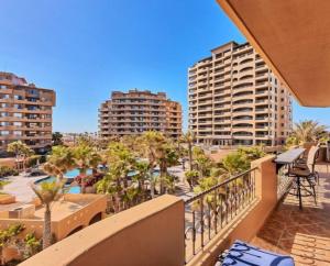 Bella Sirena 305-A - Elegant Oceanview Condo on Beachfront Resort