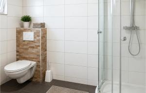 2 Bedroom Lovely Apartment In Vir