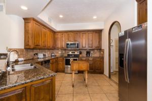 Bella Sirena 601-B -Stylish Condo in Oceanfront Resort