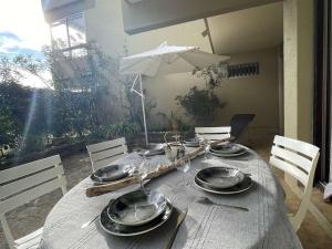 Appartement en rez-de-chaussée, clim - 3 pers. - FR-1-900-14