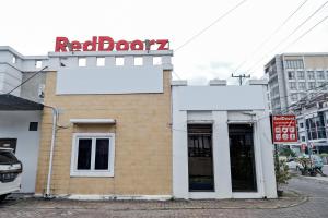 RedDoorz at Taman Gajah Mada Medan