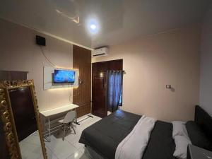 santru guest house