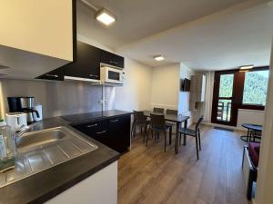 Appartement rénové, emplacement idéal - 6 pers. - FR-1-885-71