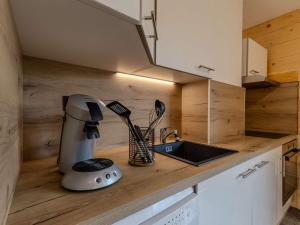 Appartement skis aux pieds - 6 pers. - FR-1-885-72