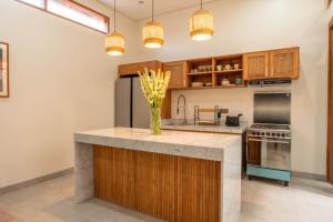 3-Storey Villa Pool and Rooftop Seminyak and Canggu