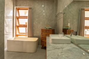 3-Storey Villa Pool and Rooftop Seminyak and Canggu