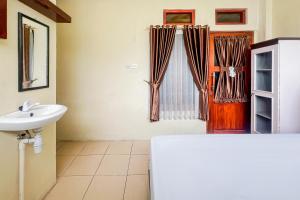 Kings Hotel Dieng RedPartner