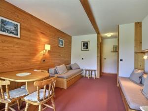 Studio cosy avec accès direct pistes - 23 pers. - FR-1-455-295