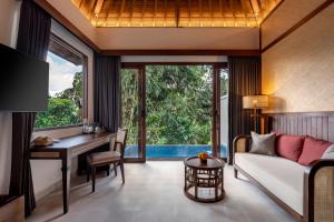 Emana Wedari Villas