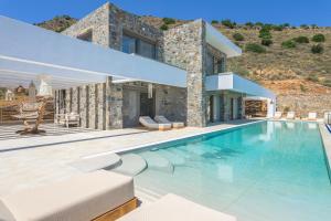 Villa Anemolithos