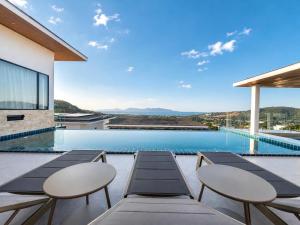 Ocean Sky Villa-6 Bedrooms Ocean View Pool Hillside Villa