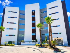 Rosarito Papas & ocean view Condo