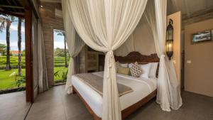 Villa Mannao by Villa Finder