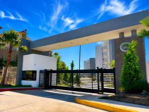 Rosarito Papas & ocean view Condo