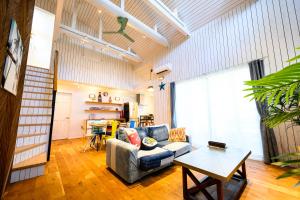 Aoshima Surfers House