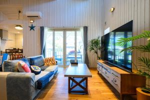 Aoshima Surfers House