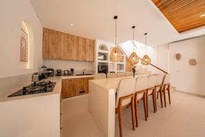 Candrasa - 5BR Mediterranean Retreat - Pererenan