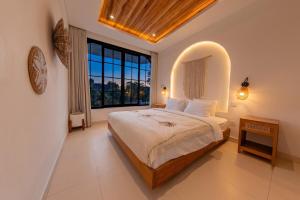 Candrasa - 5BR Mediterranean Retreat - Pererenan