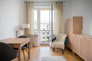 Parkland Harmony Apartment by BookingHost