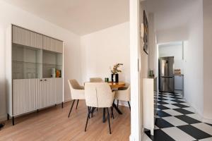 Lenartowicza Baltic Comfort Apartment by BookingHost