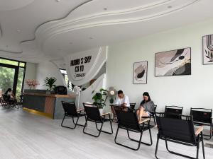 Huong Sky Co To