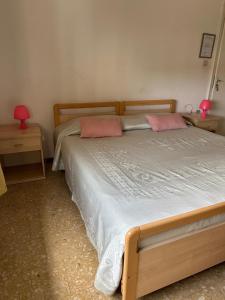 Travellers Lodge Bed & Rooms