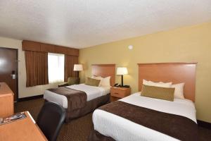 Double Room with Two Double Beds - Disability Access room in Best Western Winchester Hotel
