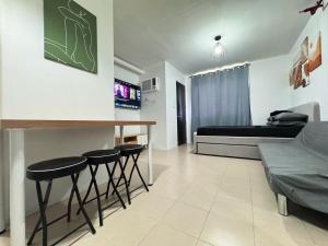 Plumera Mactan near Airport, Malls and Schools