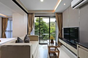 Spicy Studio Mountain view, RoofTop Pool, Surin beach